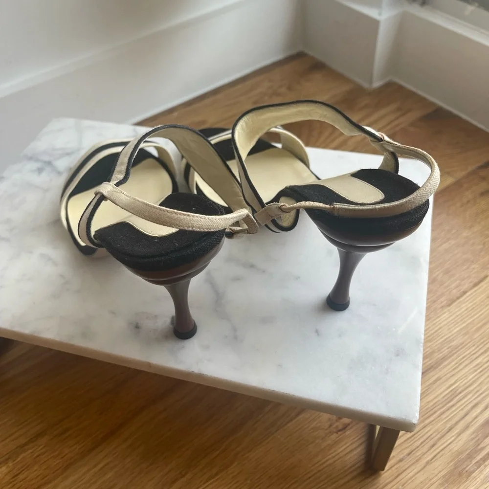 Salvatore Ferragamo Cream & Navy Strappy Heels - Picture 4 of 7